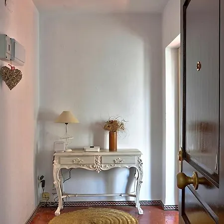 Apartment Alfaro Historic Aparment *